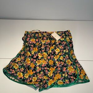 MAJE NWT Floral Print Shorts with Green Satin Trim size 36